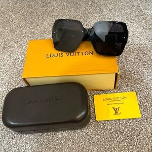 Louis Vuitton sunglasses!